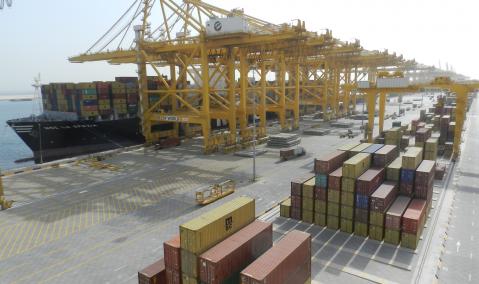 U.A.E. — Dubai — Jebel Ali Port: Container Berth Terminal 2
